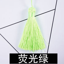 Load image into Gallery viewer, 12 Grid Circular Pendant Silicone Mold