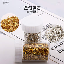 Load image into Gallery viewer, 12 Metal Color Crushed Stone Accessories