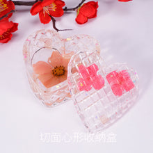 Load image into Gallery viewer, Heart-shaped Cut Storage Box Mold
