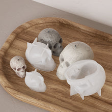 Load image into Gallery viewer, Large Medium Small Skeleton Head Mold
