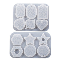 Load image into Gallery viewer, Diamond Face Pendant Mold
