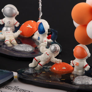 Astronaut Planets Small Ornaments