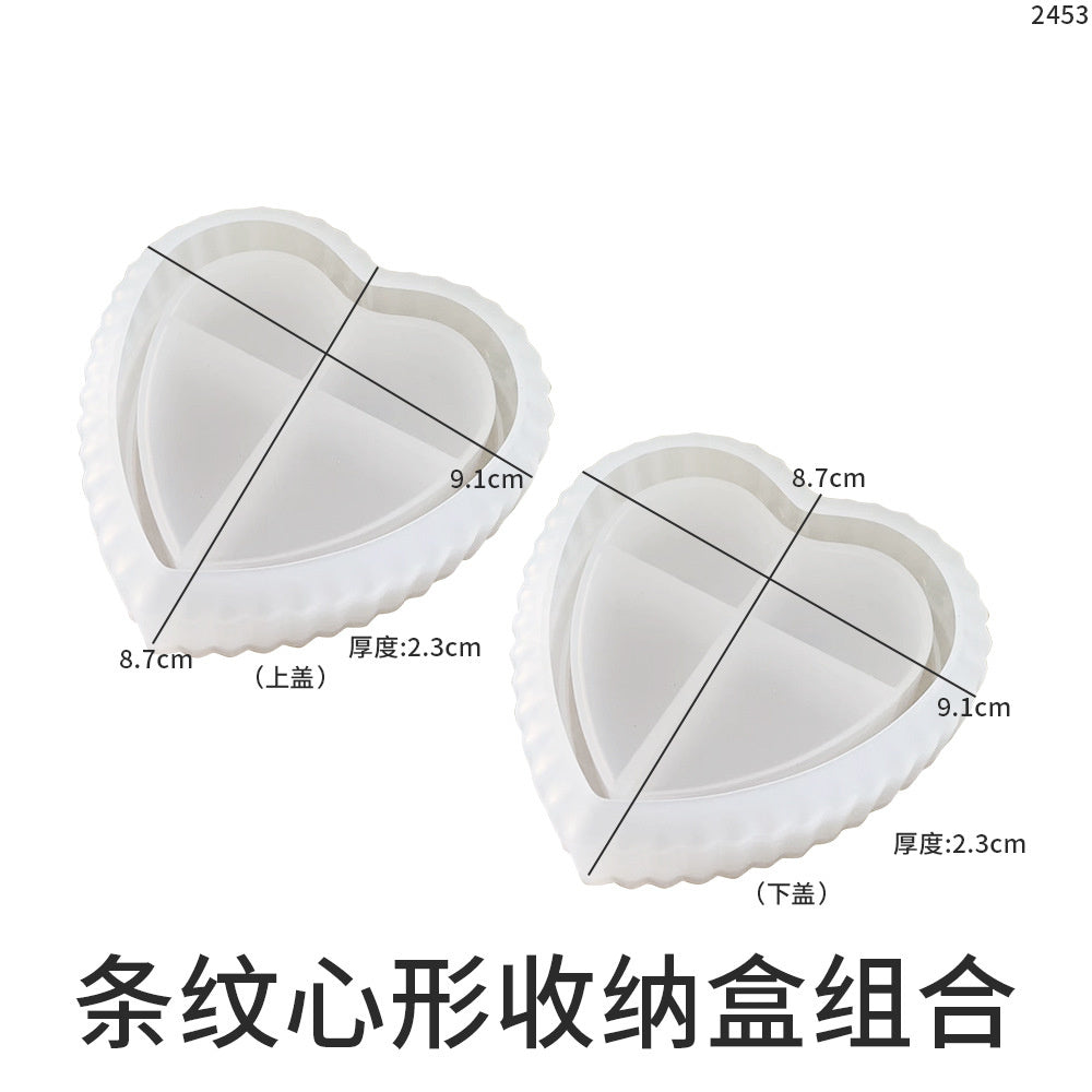 Striped Heart-shaped Storage Box Mold