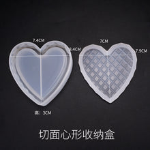 Load image into Gallery viewer, Heart-shaped Cut Storage Box Mold
