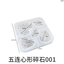 Load image into Gallery viewer, Crystal Cluster Gravel Mold
