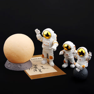 Astronaut Planets Small Ornaments