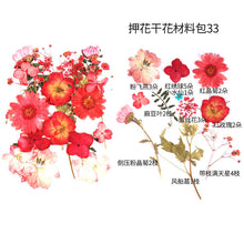 Load image into Gallery viewer, Dried Flower Embossed Small Bag
