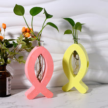 Load image into Gallery viewer, Geometric Fish shaped Hydroponic Silicone Mold
