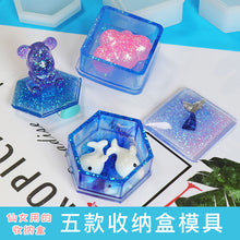 Load image into Gallery viewer, Circular Heart-shaped Square Plum Blossom Storage Box Mold
