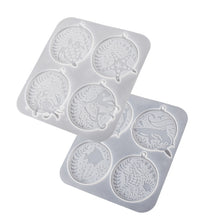 Load image into Gallery viewer, Round Marine Animal Pendant Mold

