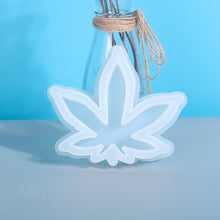 Load image into Gallery viewer, Maple Leaf Ashtray Mold
