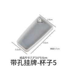 Load image into Gallery viewer, T-shirt Bottle Cup Horn Pendant Mold
