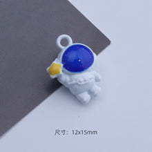 Load image into Gallery viewer, 3D Alloy Astronaut Accessories
