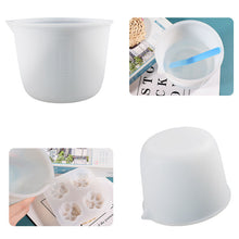 Load image into Gallery viewer, 1000ml Graduated Silicone Measuring Cup
