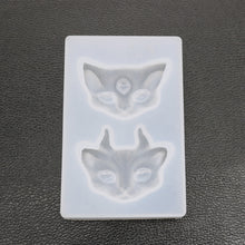 Load image into Gallery viewer, Devil Three Eyed with Horn Cat Mold
