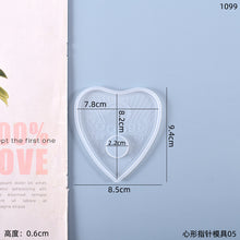 Load image into Gallery viewer, Tarot Card Game Heart shaped Pointer Mold
