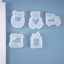 Load image into Gallery viewer, Flowing Sand Pendant Mold
