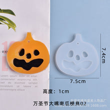 Load image into Gallery viewer, Halloween Hanging Pendant Mold
